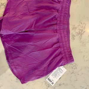 Lululemon women’s size 20 short